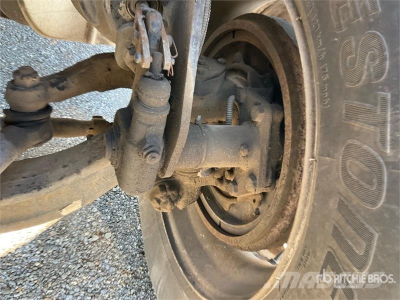 Freightliner M2 106 4x2 Van Truck Каросерии