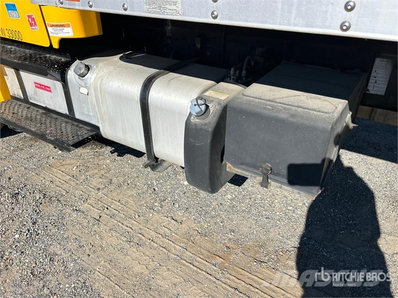 Freightliner M2 106 4x2 Van Truck Camiones caja cerrada