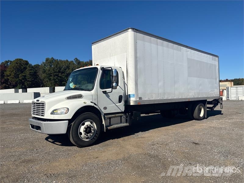 Freightliner M2 106 4x2 Van Truck شاحنات ذات هيكل صندوقي