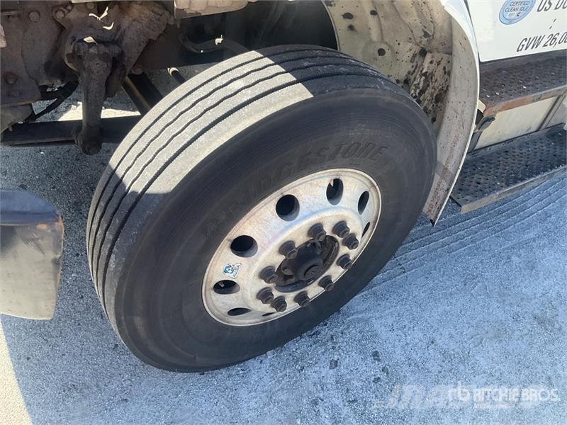 Freightliner M2 106 4x2 Van Truck Φορτηγά Κόφα