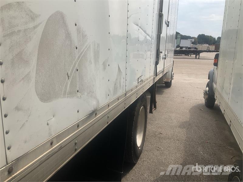 Freightliner M2 106 4x2 Van Truck (Inoperable) Samochody ciężarowe ze skrzynią zamkniętą