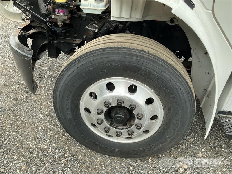 Freightliner M2 106 4x2 Van Truck Каросерии