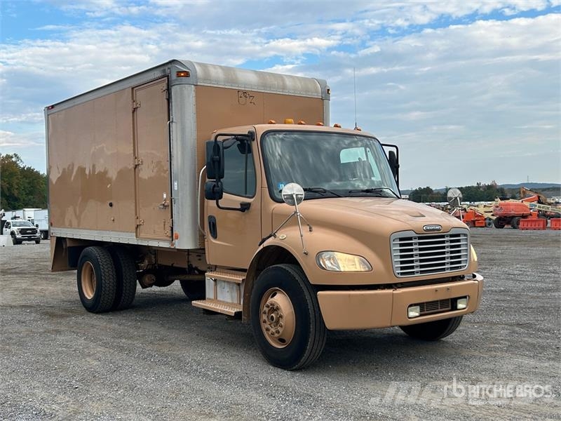 Freightliner M2 106 4x2 Van Truck Camion Fourgon