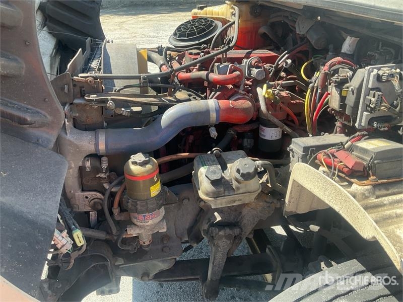 Freightliner M2 106 4x2 Van Truck Φορτηγά Κόφα