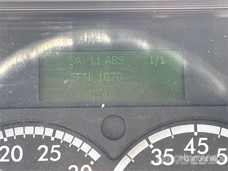 Freightliner M2 106 4x2 Van Truck Camion Fourgon