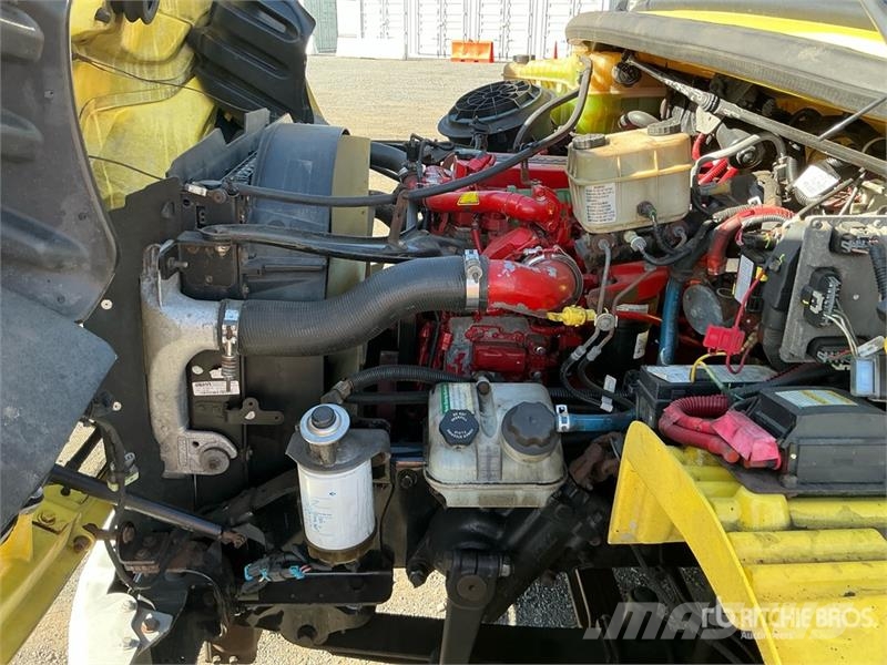Freightliner M2 106 4x2 Van Truck Sanduk kamioni