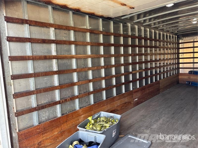 Freightliner M2 106 4x2 Van Truck Furgons