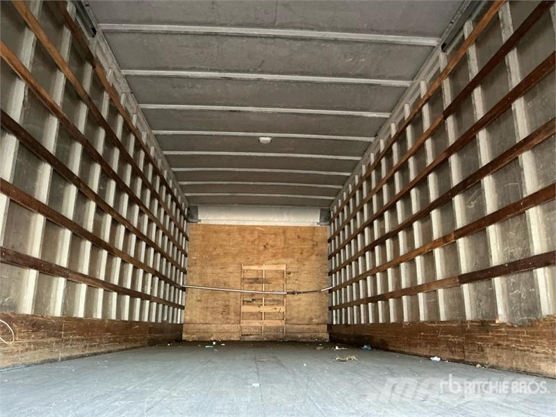 Freightliner M2 106 4x2 Van Truck Sanduk kamioni