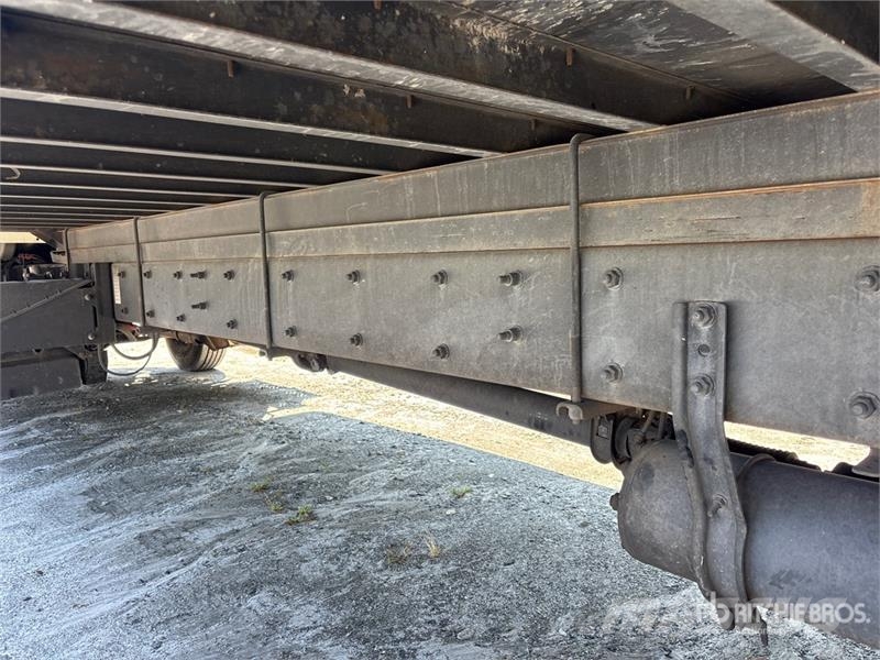 Freightliner M2 106 4x2 Van Truck Skriňová nadstavba