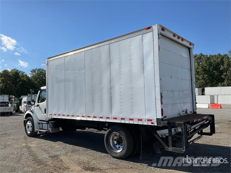 Freightliner M2 106 4x2 Van Truck Каросерии