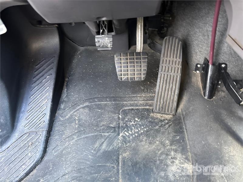 Freightliner M2 106 4x2 Van Truck (Inoperable) Kapali kasa kamyonlar