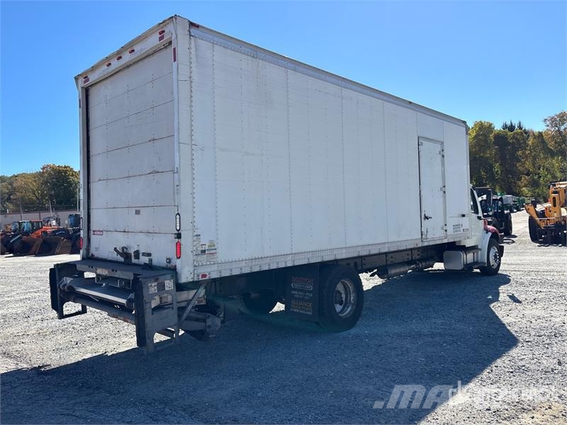 Freightliner M2 106 4x2 Van Truck 厢式货车