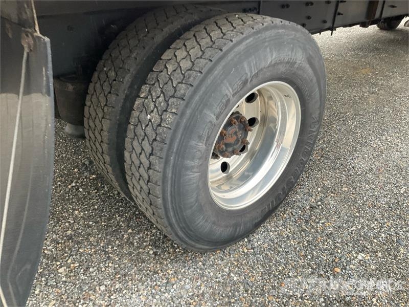 Freightliner M2 106 4x2 Van Truck Camion cassonati