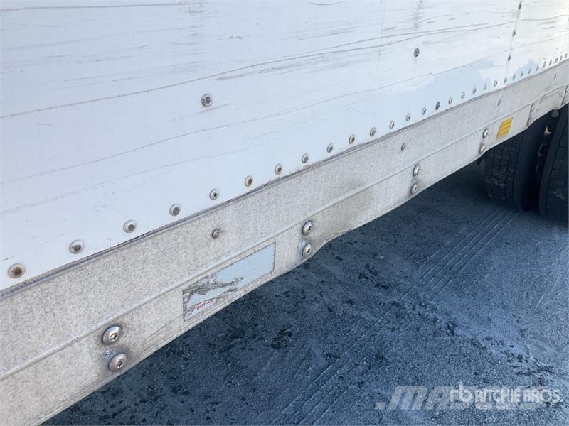 Freightliner M2 106 4x2 Van Truck Φορτηγά Κόφα