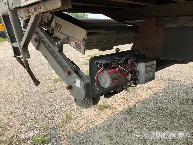 Freightliner M2 106 4x2 Van Truck (Inoperable) Kofferaufbau