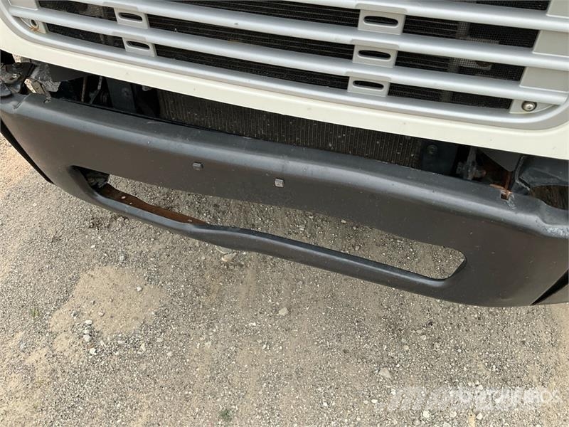 Freightliner M2 106 4x2 Van Truck (Inoperable) Kofferaufbau