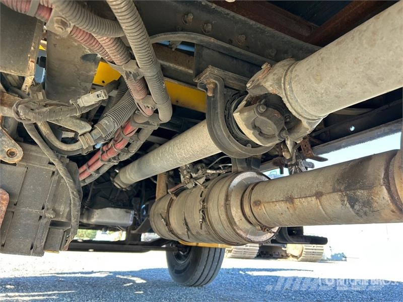 Freightliner M2 106 4x2 Van Truck Camiones caja cerrada