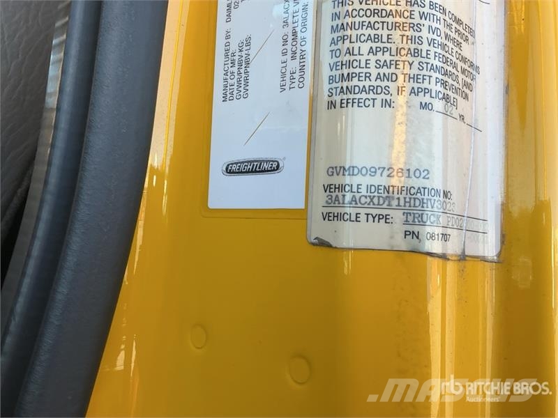 Freightliner M2 106 4x2 Van Truck Camiones caja cerrada