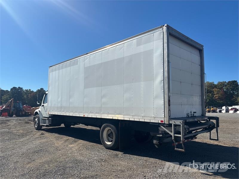 Freightliner M2 106 4x2 Van Truck شاحنات ذات هيكل صندوقي