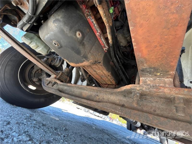 Freightliner M2 106 4x2 Van Truck Camiones caja cerrada