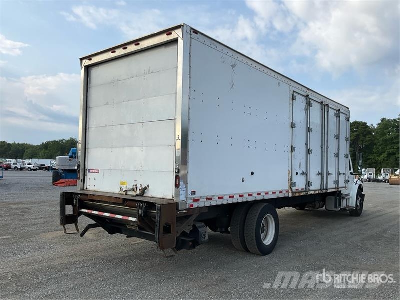 Freightliner M2 106 4x2 Van Truck ボックスボディー、ウイング、箱車