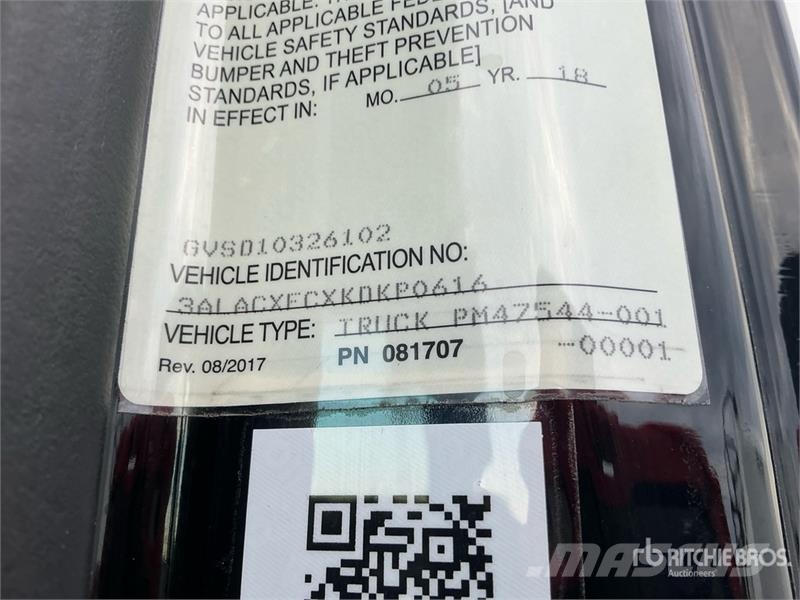 Freightliner M2 106 4x2 Van Truck Dobozos teherautók
