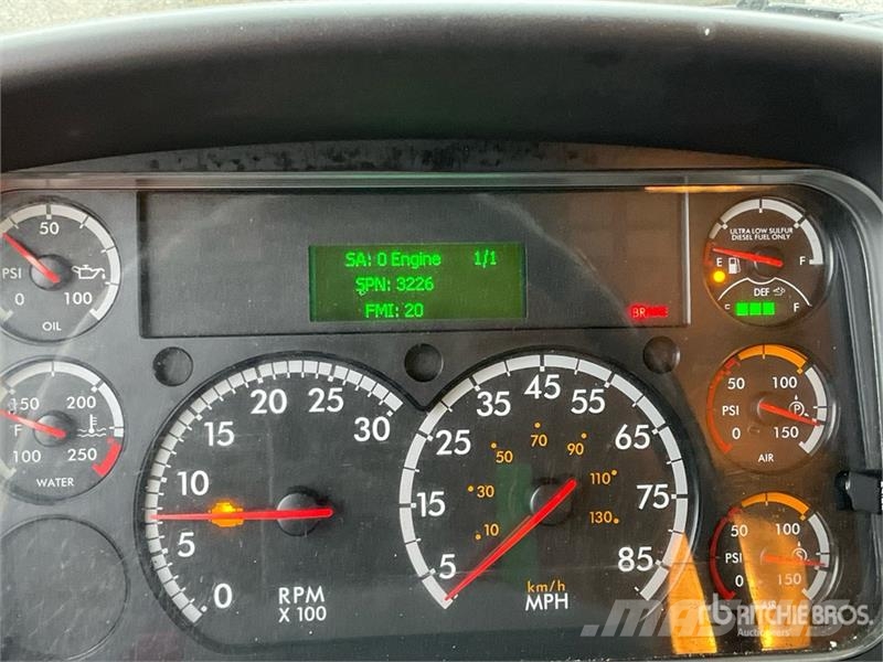 Freightliner M2 106 4x2 Van Truck Camion cassonati