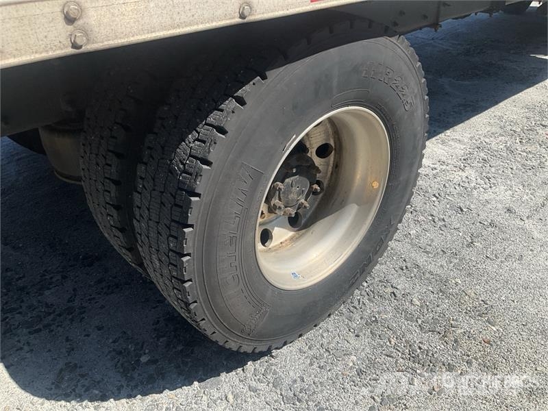 Freightliner M2 106 4x2 Van Truck Φορτηγά Κόφα