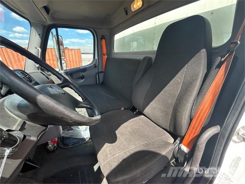 Freightliner M2 106 4x2 Van Truck Camion Fourgon