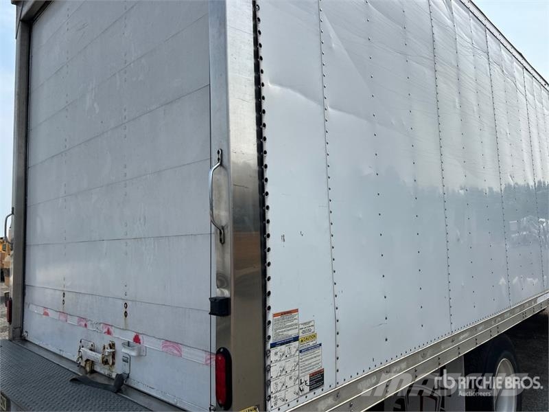 Freightliner M2 106 4x2 Van Truck Furgons