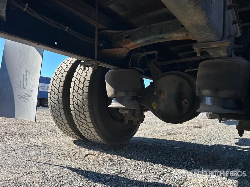 Freightliner M2 106 4x2 Van Truck Camiones caja cerrada