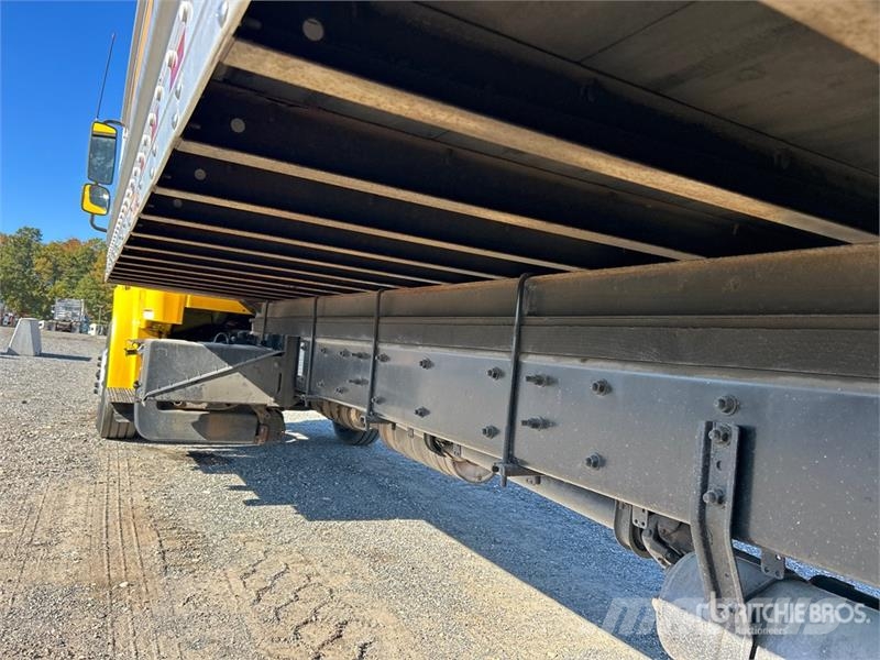 Freightliner M2 106 4x2 Van Truck Camiones caja cerrada