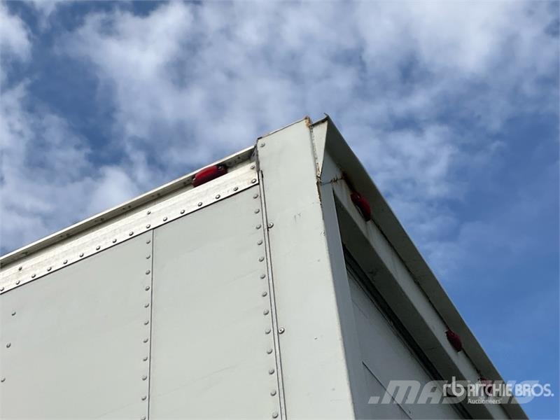 Freightliner M2 106 4x2 Van Truck (Inoperable) Sunkvežimiai su dengtu kėbulu