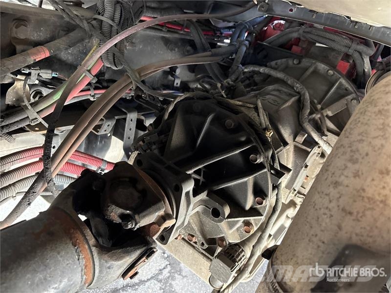 Freightliner M2 106 4x2 Van Truck (Inoperable) Kapali kasa kamyonlar