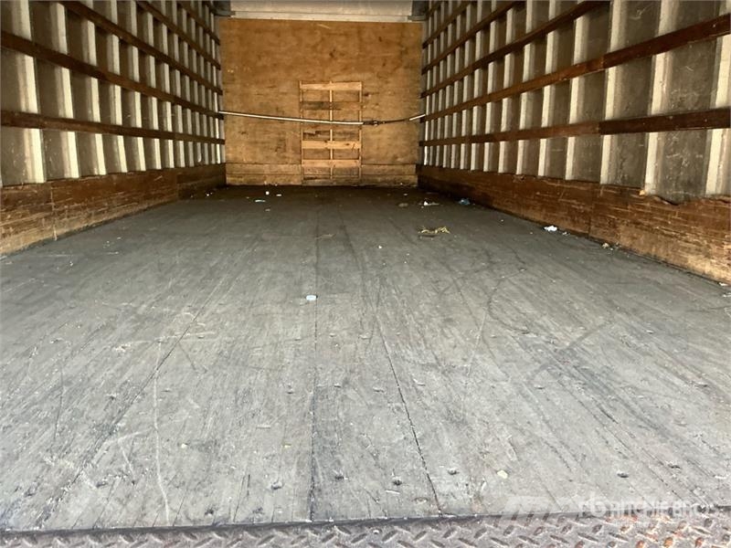 Freightliner M2 106 4x2 Van Truck Sanduk kamioni
