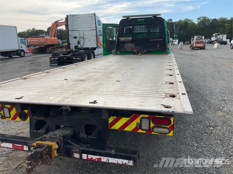 Freightliner M2 106 4x2 Rollback Truck 회수 차량