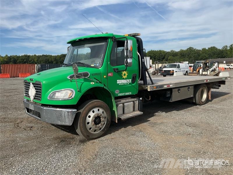 Freightliner M2 106 4x2 Rollback Truck 회수 차량
