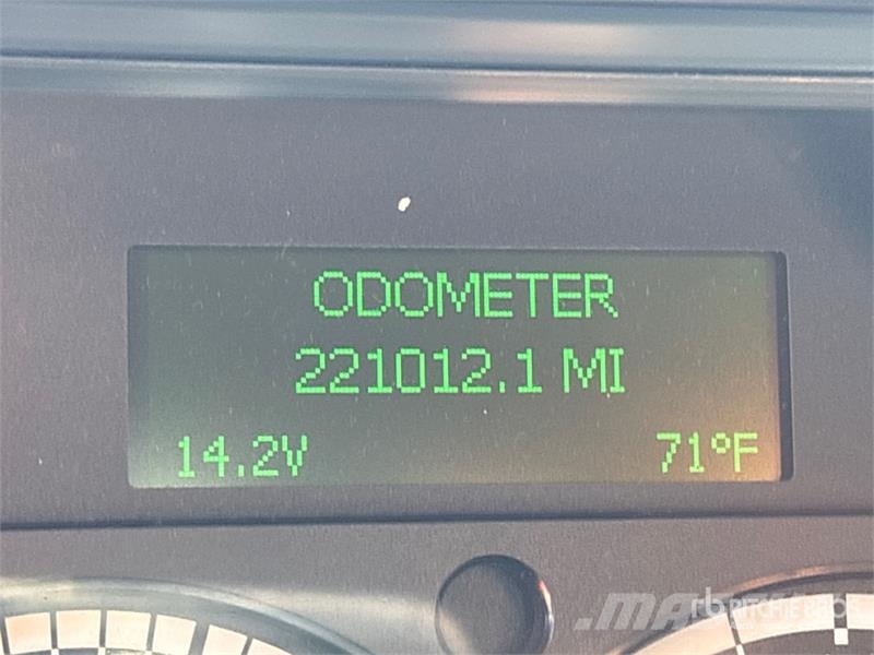 Freightliner M2 106 4x2 Van Truck Furgons