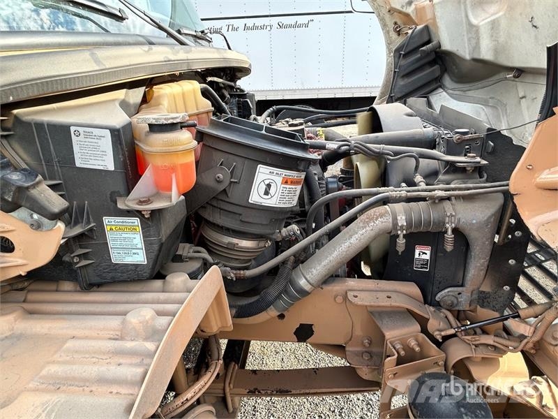 Freightliner M2 106 4x2 Van Truck Camion Fourgon