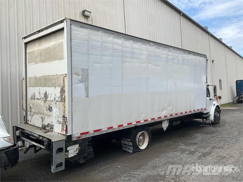 Freightliner M2 106 4x2 Van Truck 貨箱式卡車