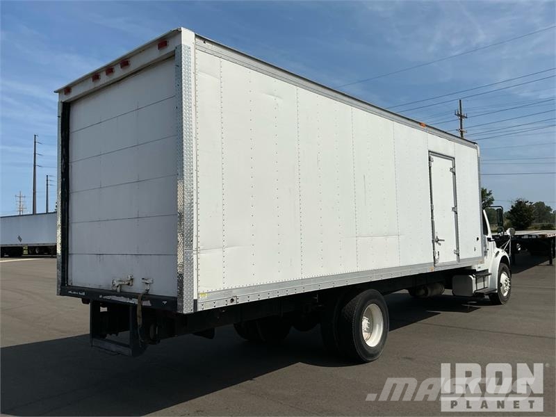 Freightliner M2 106 4x2 Van Truck Skriňová nadstavba
