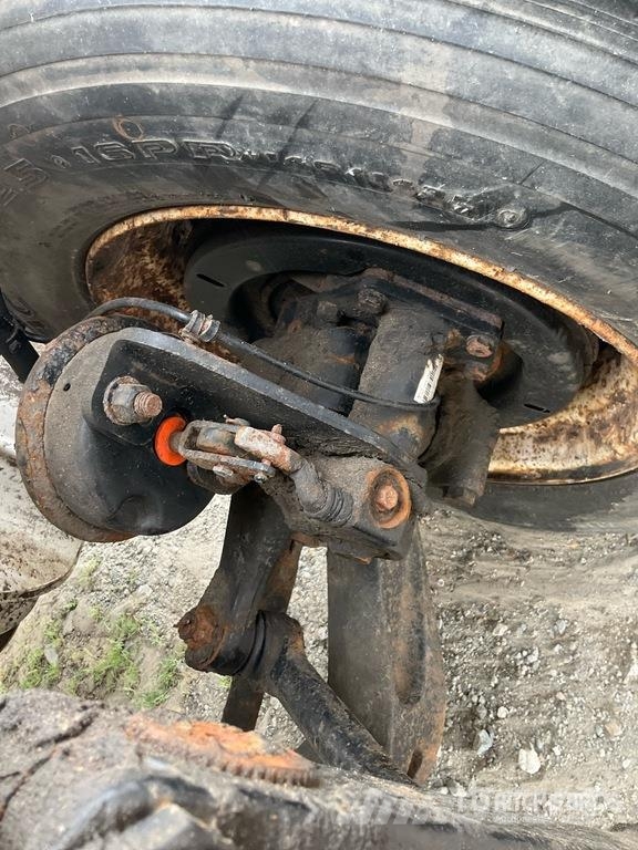 Freightliner M2 106 4x2 Van Truck (Inoperable) Kofferaufbau