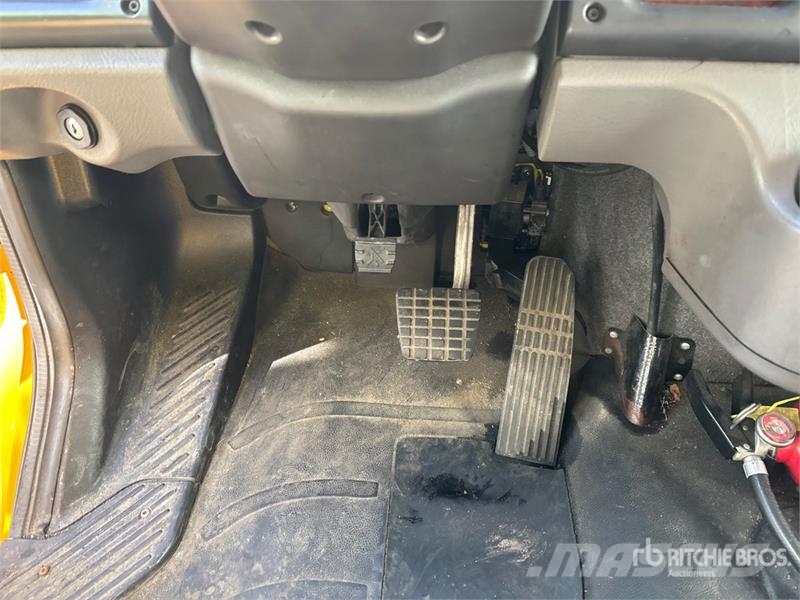 Freightliner M2 106 4x2 Van Truck Camiones caja cerrada