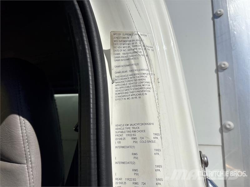 Freightliner M2 106 4x2 Van Truck Furgons
