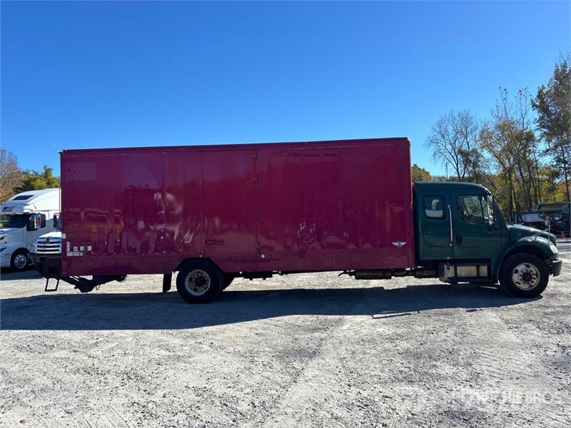 Freightliner M2 106 4x2 Moving Extended Cab Van Truck Фургони