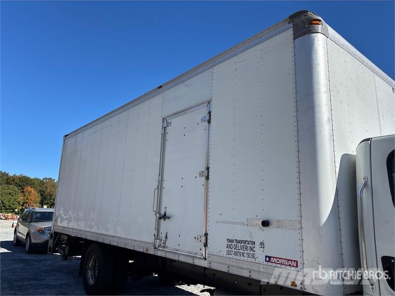Freightliner M2 106 4x2 Van Truck Furgoonautod