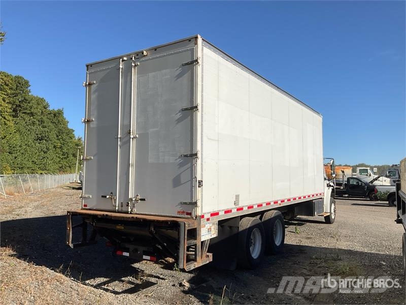 Freightliner M2 106 6x4 Van Truck Sanduk kamioni