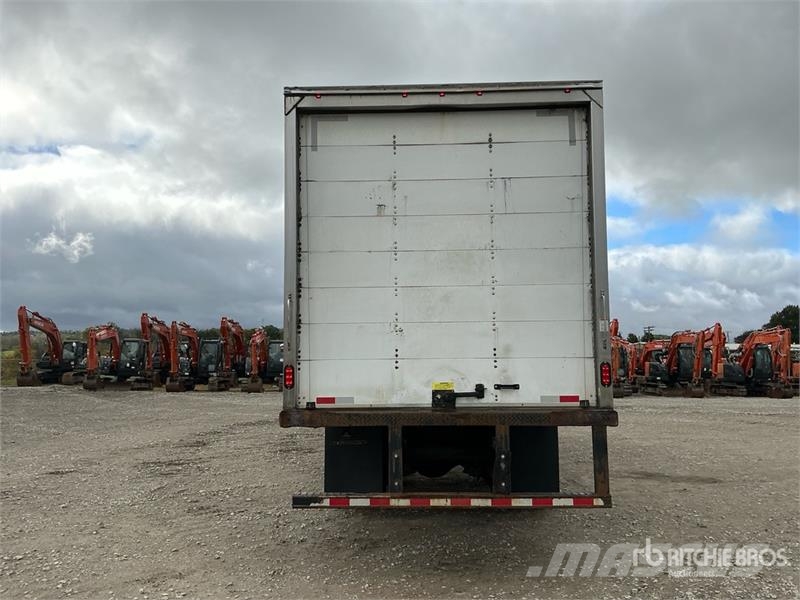 Freightliner M2 106 6x4 Van Truck Camiones caja cerrada