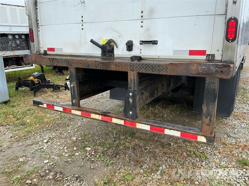 Freightliner M2 106 6x4 Van Truck Camiones caja cerrada