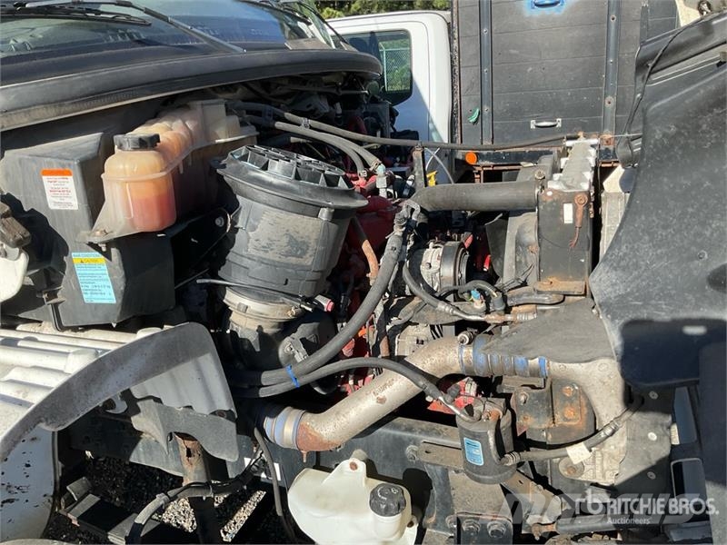 Freightliner M2 106 6x4 Van Truck Sanduk kamioni